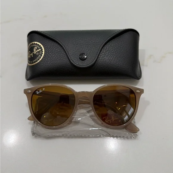 Ray-Ban | Accessories | Womens Rayban Sunglasses | Poshmark display picture 2